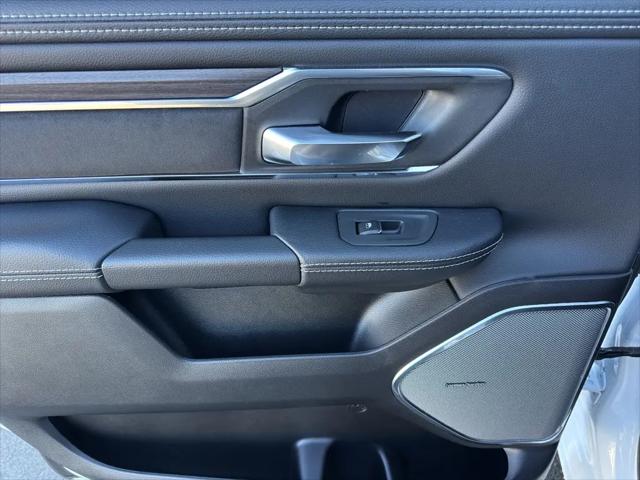 2026 Ram 1500 Laramie Crew Cab 4x4 5'7" Box