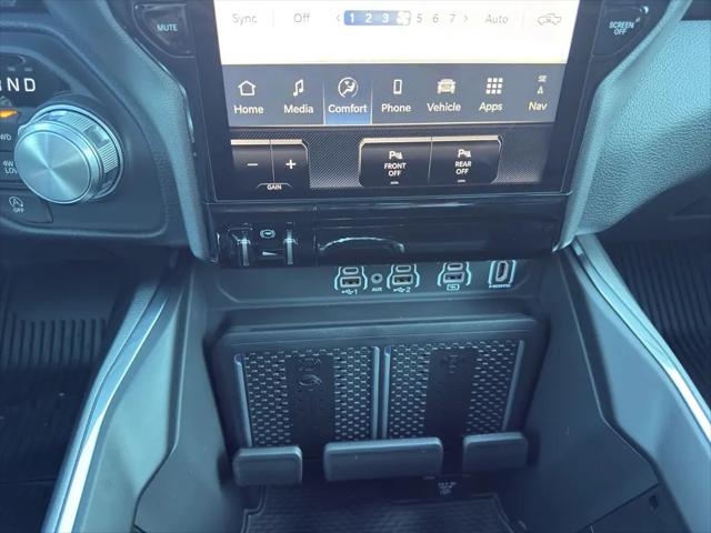 2026 Ram 1500 Laramie Crew Cab 4x4 5'7" Box