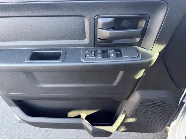 2026 Ram 3500 Tradesman Crew Cab 4x4 8' Box