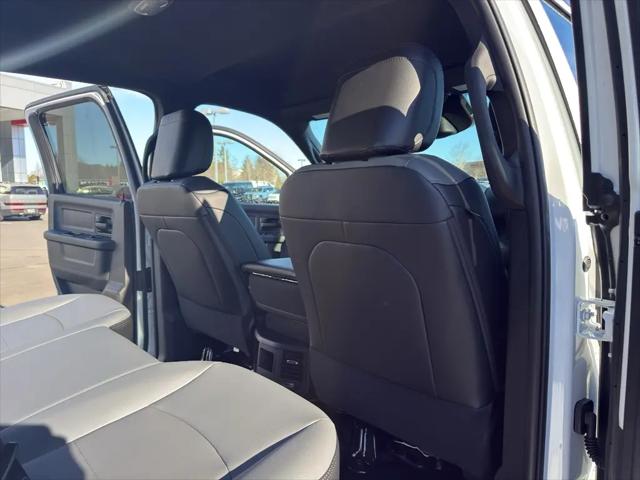 2026 Ram 3500 Tradesman Crew Cab 4x4 8' Box