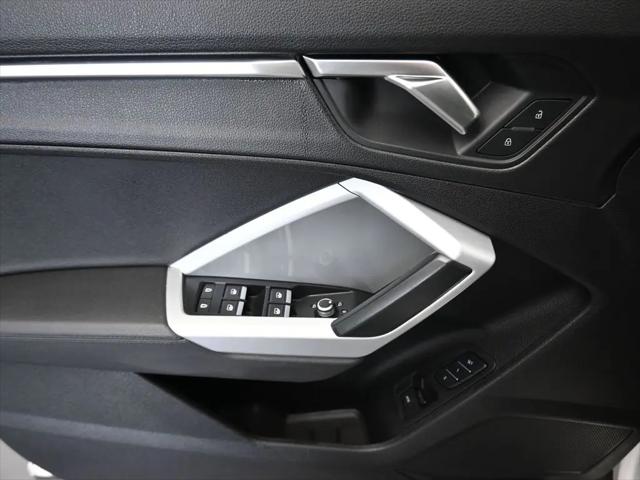 2023 Audi Q3 Premium 45 TFSI S line quattro Tiptronic