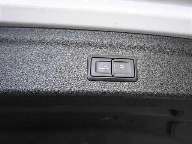 2023 Audi Q3 Premium 45 TFSI S line quattro Tiptronic