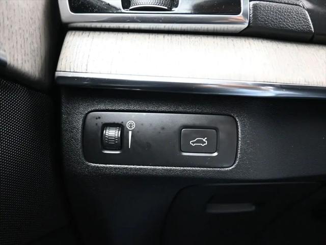 2021 Volvo XC90 T6 Inscription 6 Passenger