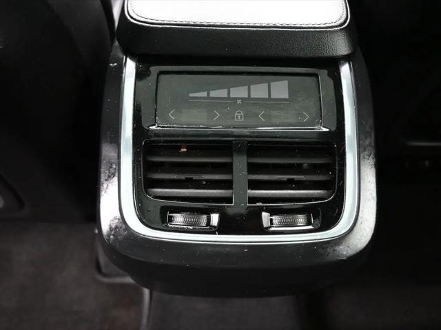 2021 Volvo XC90 T6 Inscription 6 Passenger