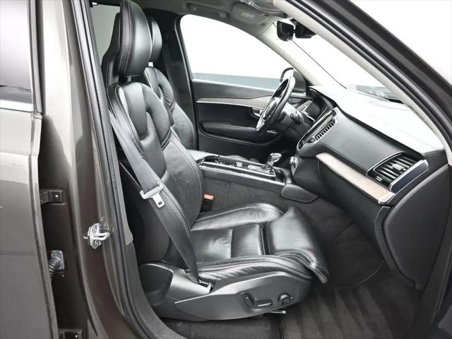 2021 Volvo XC90 T6 Inscription 6 Passenger
