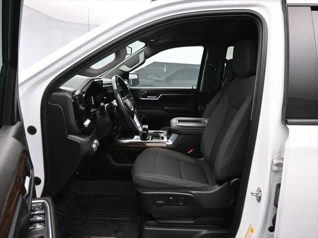 2022 GMC Sierra 1500 4WD Crew Cab Short Box Elevation