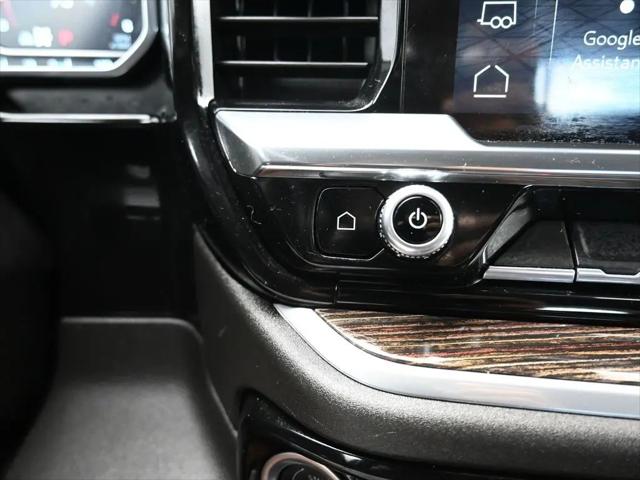 2022 GMC Sierra 1500 4WD Crew Cab Short Box Elevation