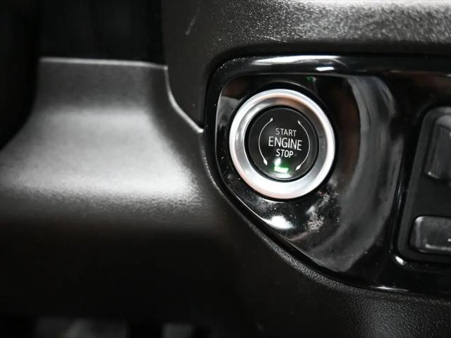 2022 GMC Sierra 1500 4WD Crew Cab Short Box Elevation