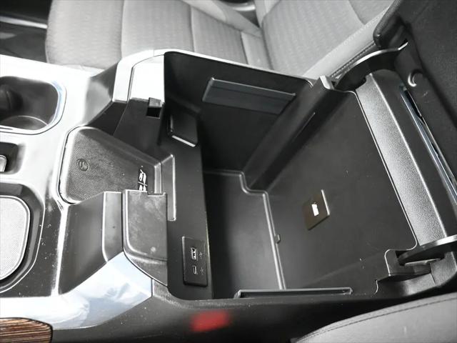 2022 GMC Sierra 1500 4WD Crew Cab Short Box Elevation