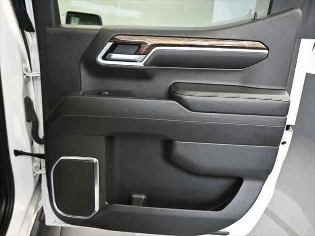 2022 GMC Sierra 1500 4WD Crew Cab Short Box Elevation