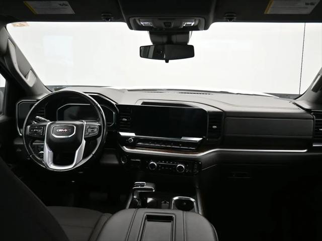 2022 GMC Sierra 1500 4WD Crew Cab Short Box Elevation