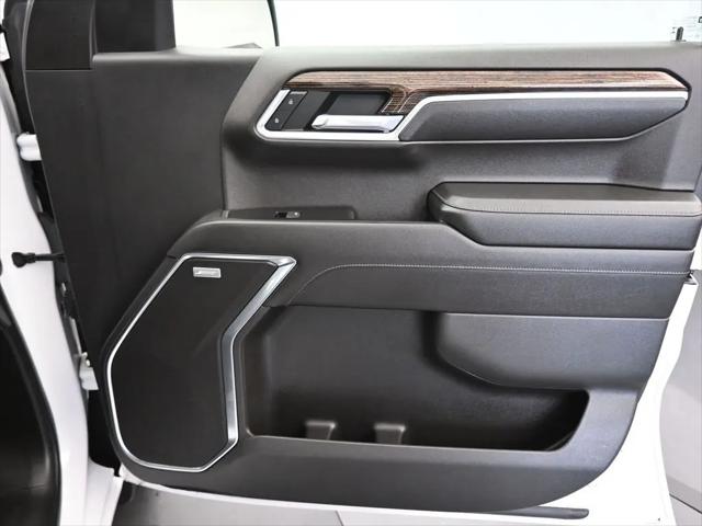 2022 GMC Sierra 1500 4WD Crew Cab Short Box Elevation