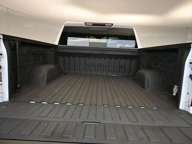 2022 GMC Sierra 1500 4WD Crew Cab Short Box Elevation