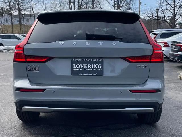 2026 Volvo V60 Cross Country Plus, B5 AWD Gas (mild hybrid)