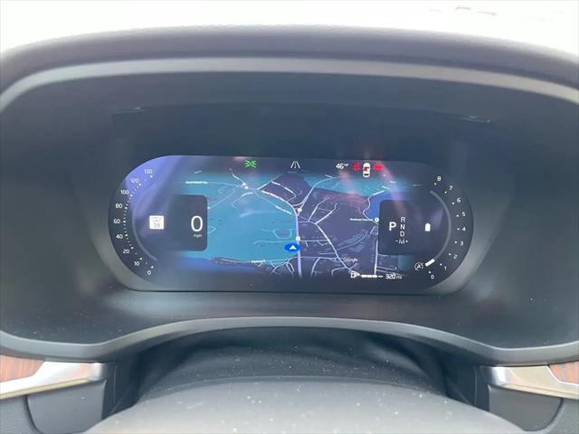 2026 Volvo V60 Cross Country Plus, B5 AWD Gas (mild hybrid)