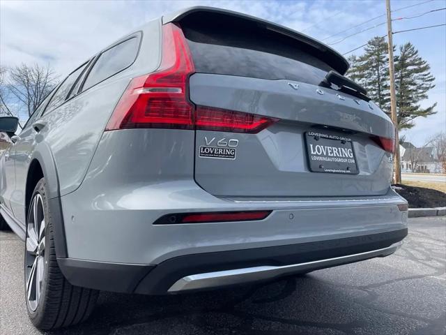 2026 Volvo V60 Cross Country Plus, B5 AWD Gas (mild hybrid)