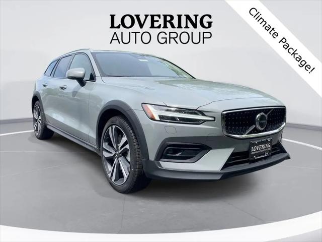 2026 Volvo V60 Cross Country Plus, B5 AWD Gas (mild hybrid) for sale in Meredith, NH