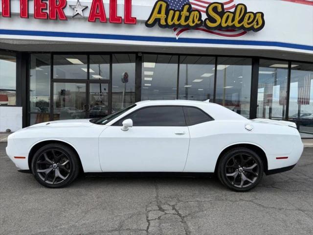 2017 Dodge Challenger SXT Plus