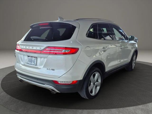 2015 Lincoln MKC Base