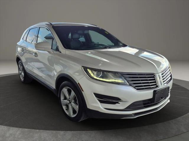 2015 Lincoln MKC Base
