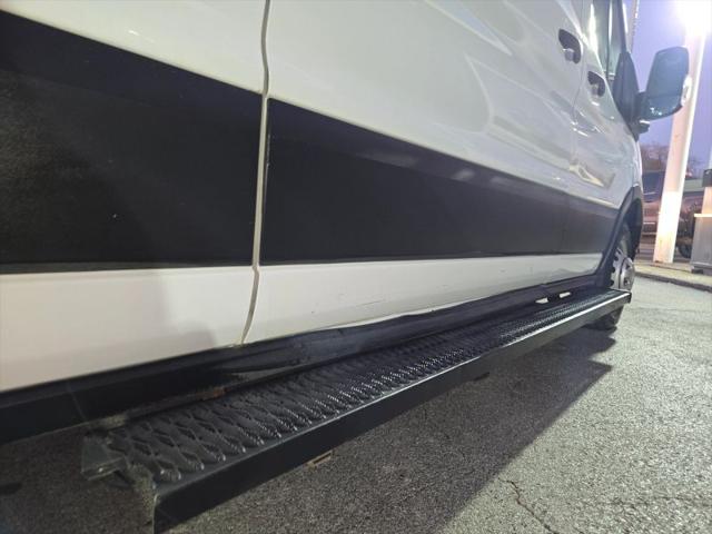 2021 Ford Transit Cargo Van Extended Length w/10 360-lb GVWR