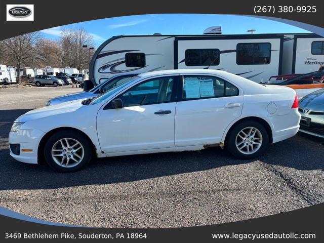 2011 Ford Fusion S