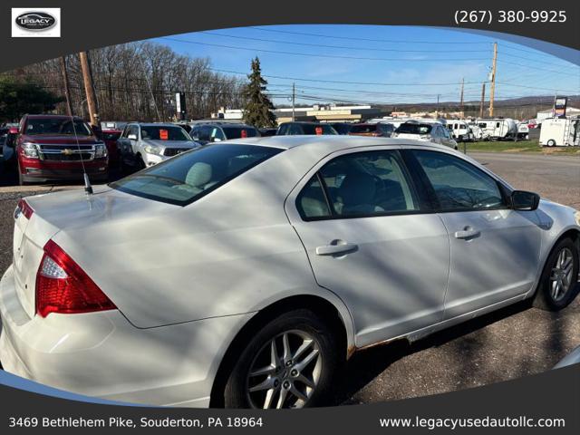 2011 Ford Fusion S