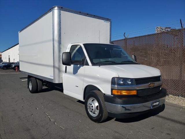 2025 Chevrolet Express Cutaway Work Van