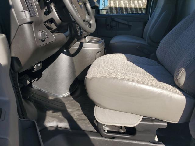 2025 Chevrolet Express Cutaway Work Van