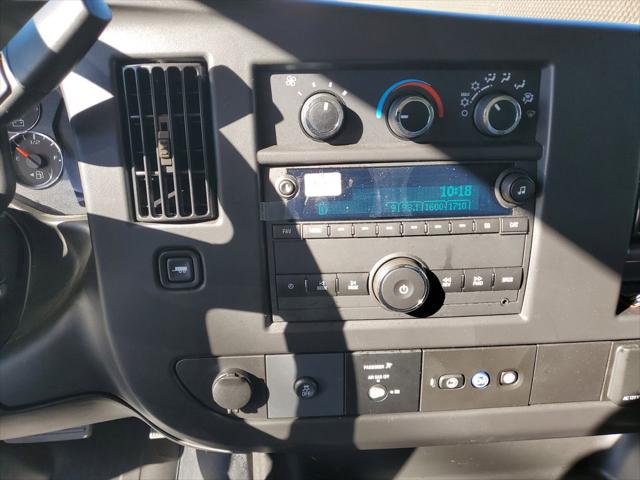 2025 Chevrolet Express Cutaway Work Van