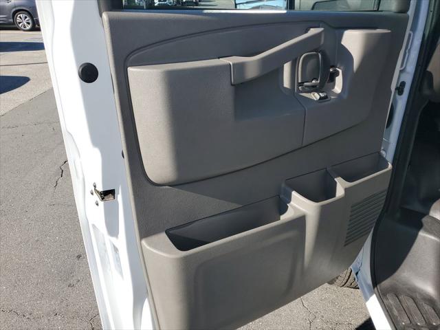 2025 Chevrolet Express Cutaway Work Van