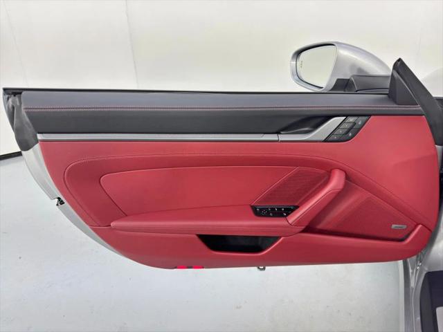 2025 Porsche 911 Carrera Cabriolet