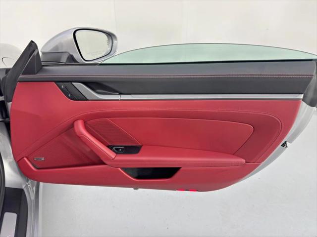 2025 Porsche 911 Carrera Cabriolet