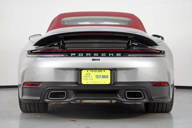 2025 Porsche 911 Carrera Cabriolet