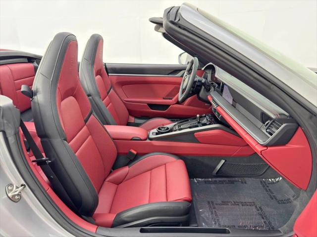 2025 Porsche 911 Carrera Cabriolet