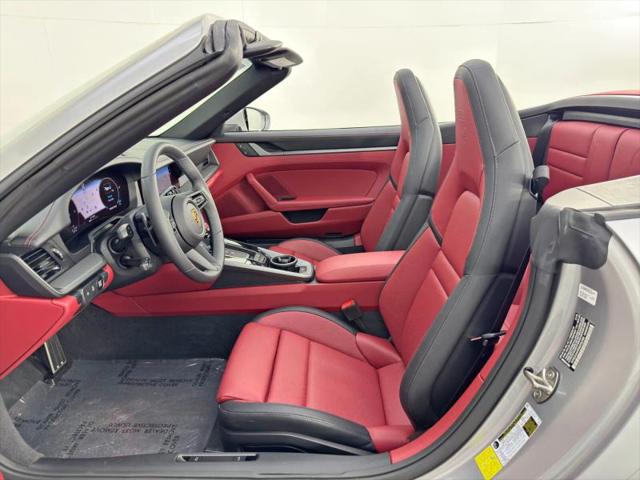 2025 Porsche 911 Carrera Cabriolet