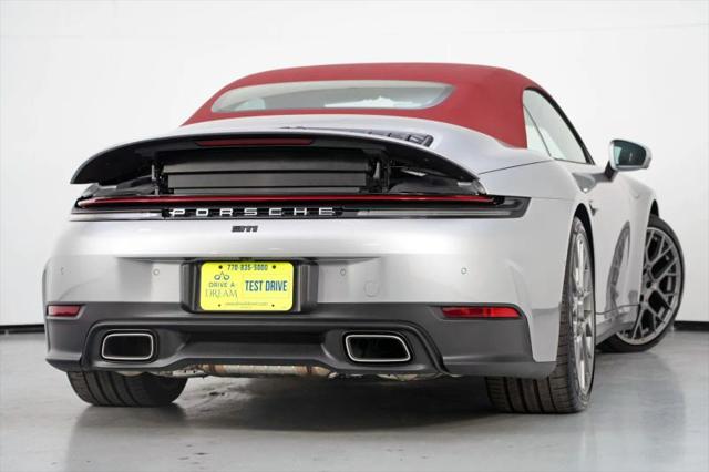 2025 Porsche 911 Carrera Cabriolet