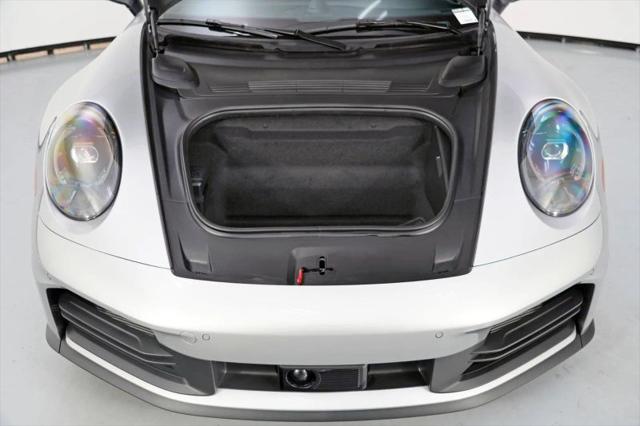 2025 Porsche 911 Carrera Cabriolet