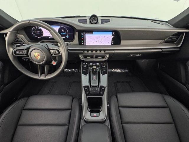 2025 Porsche 911 Carrera