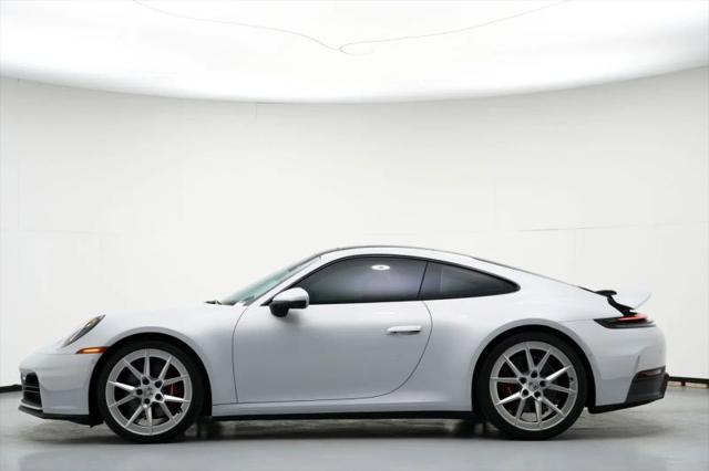 2025 Porsche 911 Carrera