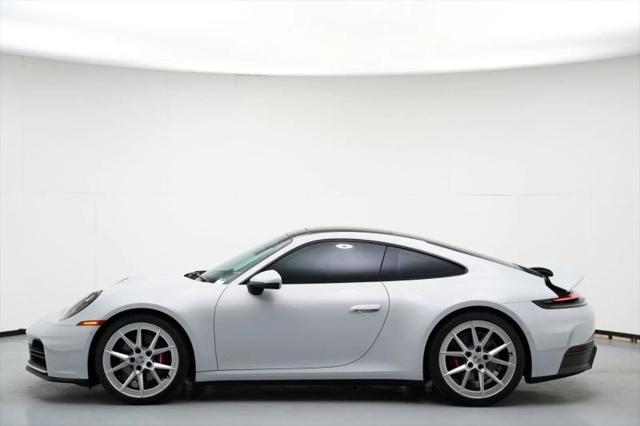 2025 Porsche 911 Carrera