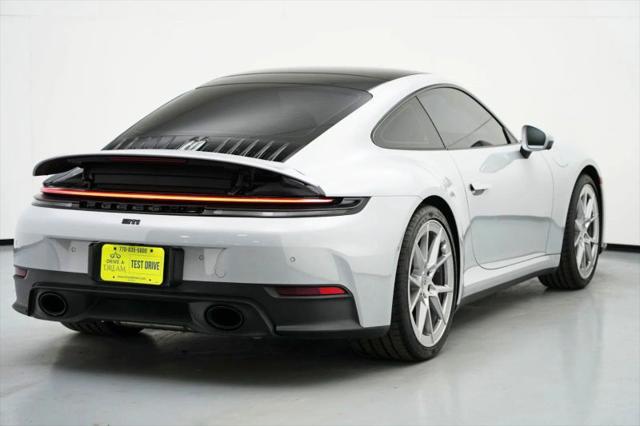 2025 Porsche 911 Carrera
