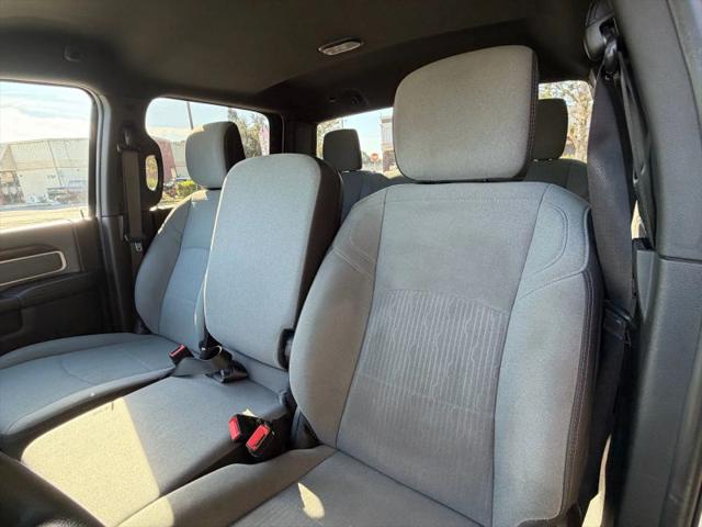 2022 Ram 3500 Big Horn Crew Cab 4x4 8' Box