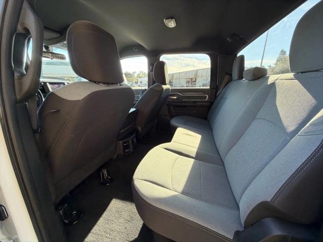 2022 Ram 3500 Big Horn Crew Cab 4x4 8' Box
