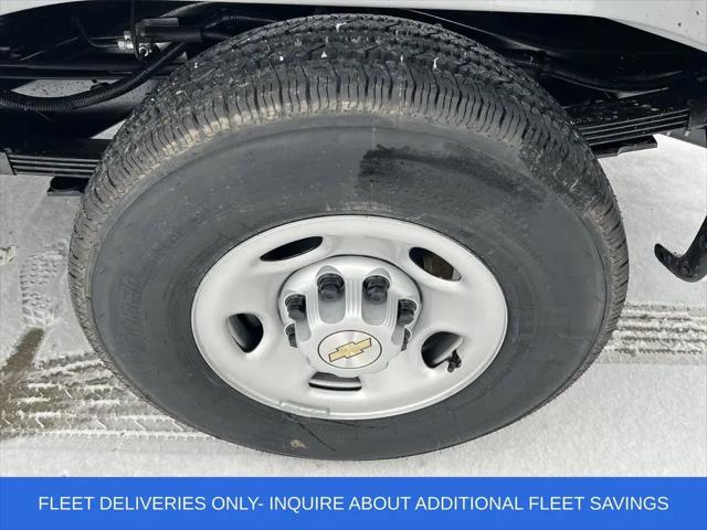 2025 Chevrolet Express Cargo Van RWD 3500 Extended Wheelbase WT