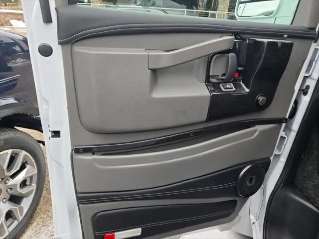 2025 GMC Savana Cargo RWD 2500 Extended Wheelbase Work Van