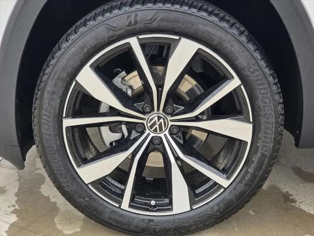 2026 Volkswagen Atlas SEL Premium R-Line