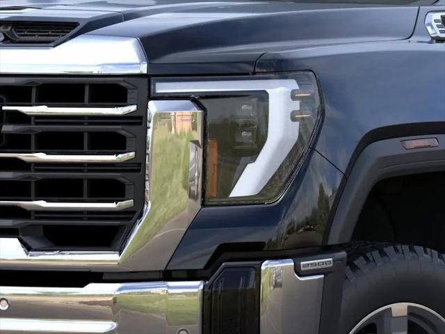 2026 GMC Sierra 2500HD Crew Cab, Standard Bed, SLT, 4WD