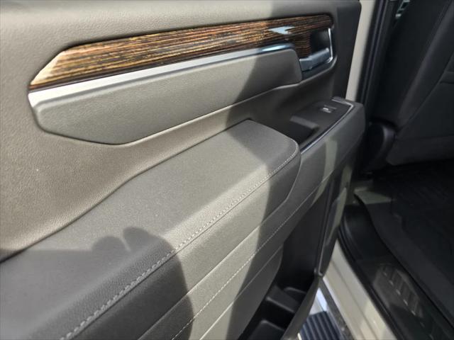 2026 GMC Sierra 2500HD Crew Cab, Standard Bed, SLE, 4WD