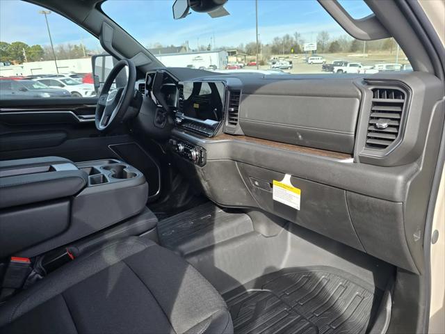 2026 GMC Sierra 2500HD Crew Cab, Standard Bed, SLE, 4WD